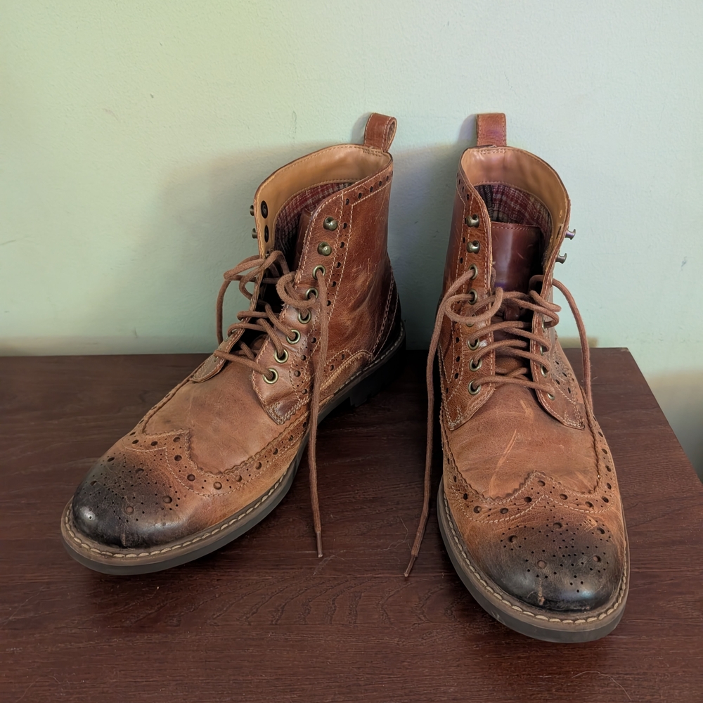 Clarks Men's Tan Leather Lace-Up Boots